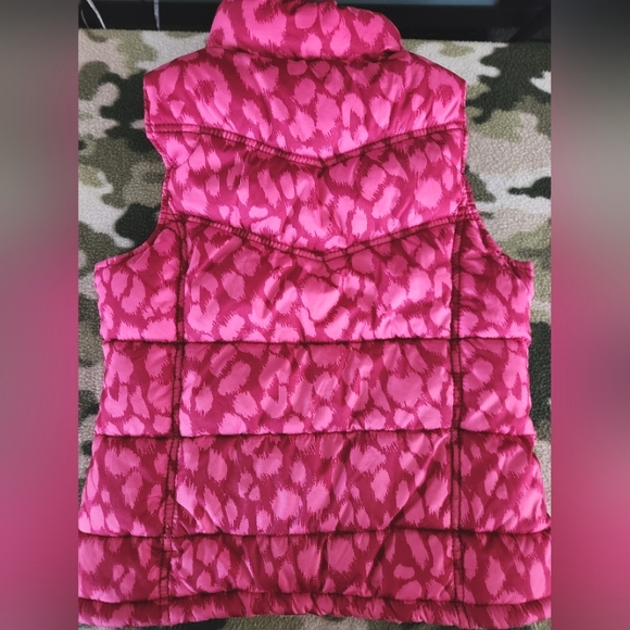 Pattern Puffy Vest - Picture 3 of 6